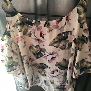OFF THE SHOULDER FLOWER PRINT SHIRT